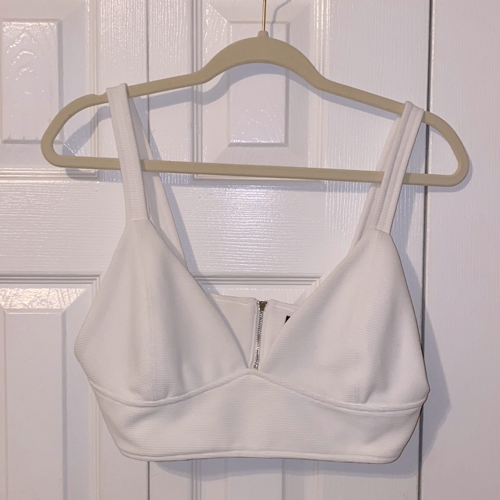 Forever 21 White Short Crop Top with Zipper in the Back